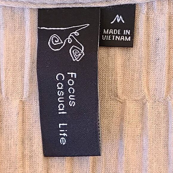 Focus Casual Life Sleeveless Cowl Neck Tunic Blouse Size M - Picture 4 of 9